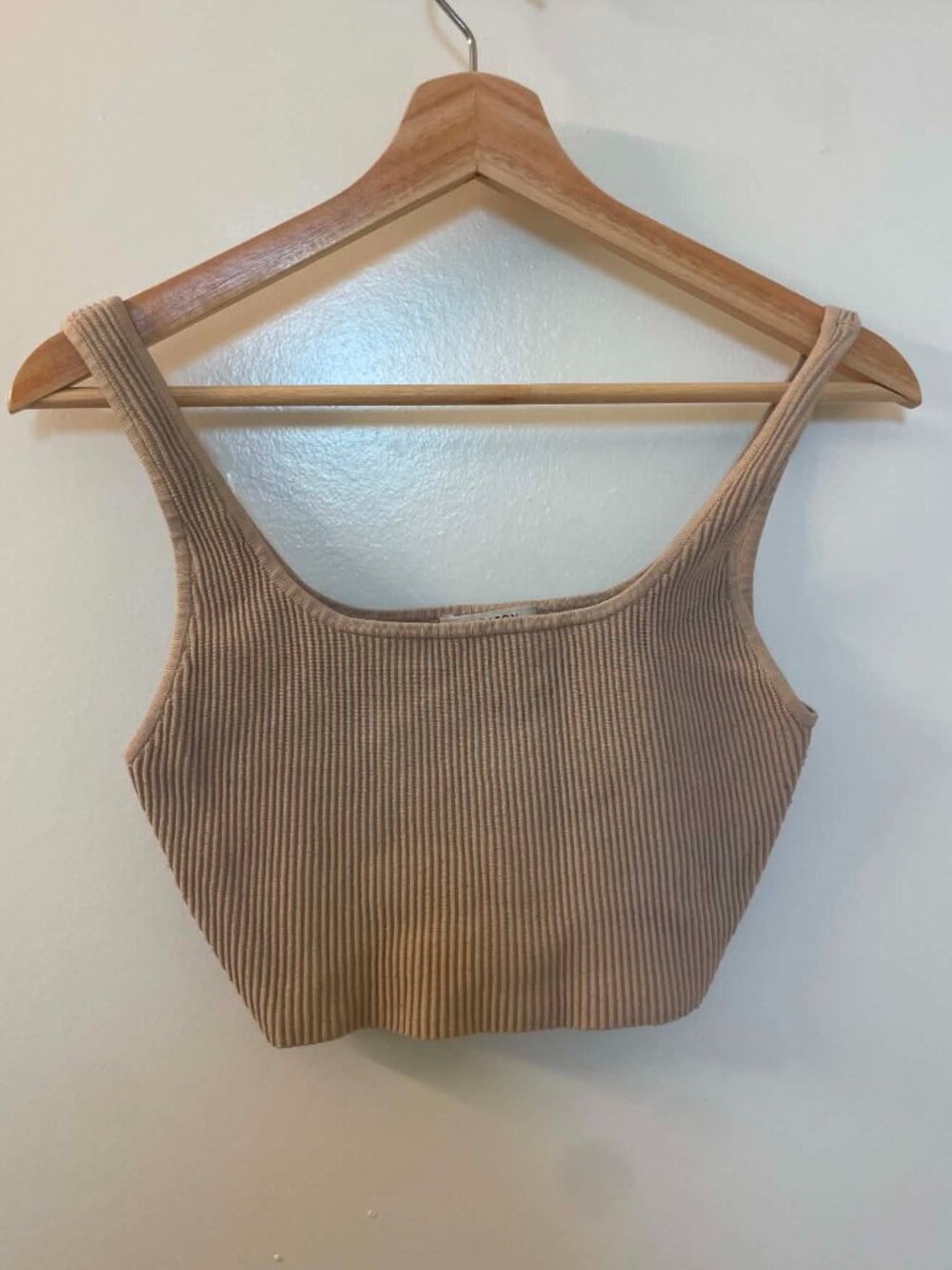 Aritzia Babaton Sculpt Knit Squareneck Cropped Tank in Cream